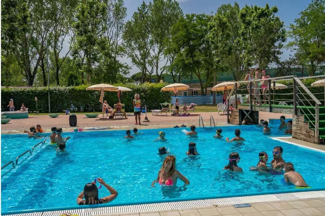 Vacanceselect Mobil Homes - Camping Pineta Sul Mare Camping Village Чезенатико Экстерьер фото