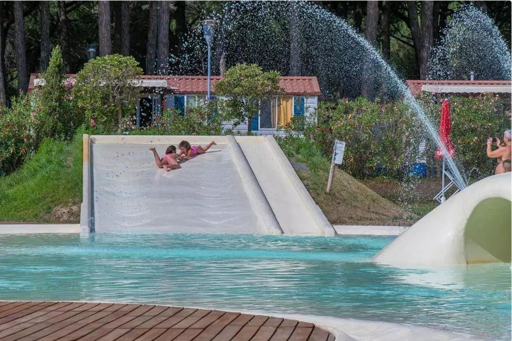 Vacanceselect Mobil Homes - Camping Pineta Sul Mare Camping Village Чезенатико Экстерьер фото